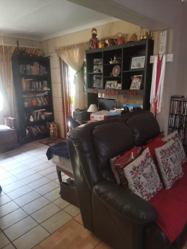 2 Bedroom Property for Sale in Vaalpark Free State